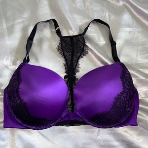 VICTORIA’S SECRET 34D purple bra with black lace
